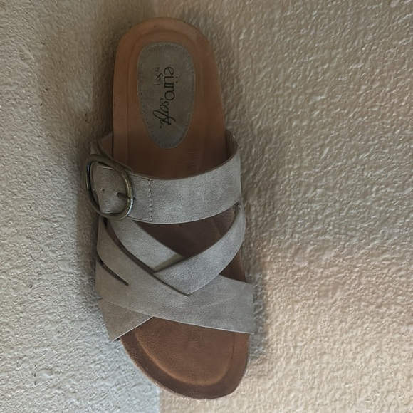 Euro Soft sandals - Picture 2 of 4